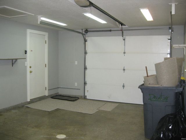 203 S STONEY POINT WAY Street, Decatur, IN 46733