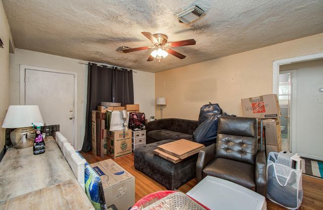 56 Trenwood Lane, Houston, TX 77022