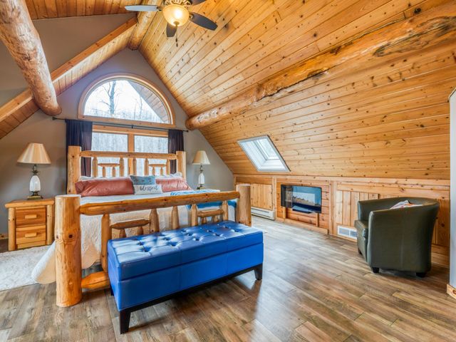 5195 Evergreen Lane NE, Bemidji, MN 56601
