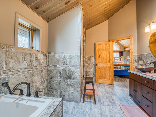 5195 Evergreen Lane NE, Bemidji, MN 56601