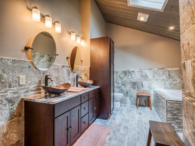 5195 Evergreen Lane NE, Bemidji, MN 56601