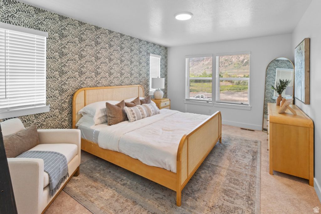 2264 W 1400 N, Farr West, UT 84404