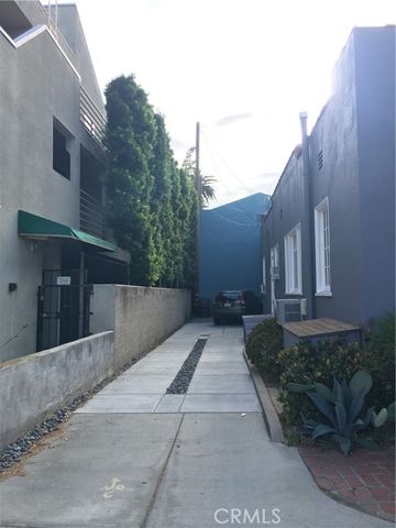 341 Redondo, Long Beach, CA 90814