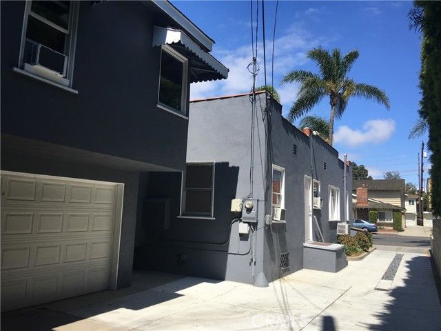 341 Redondo, Long Beach, CA 90814