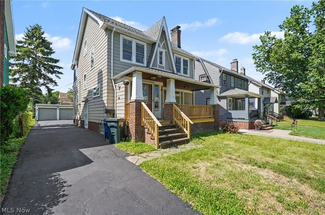 3394 Lownesdale Road, Cleveland Heights, OH 44112
