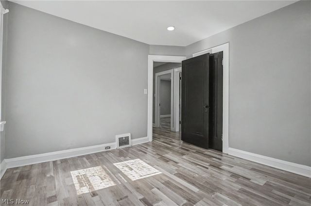 3394 Lownesdale Road, Cleveland Heights, OH 44112