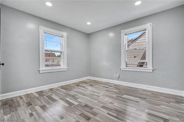 3394 Lownesdale Road, Cleveland Heights, OH 44112