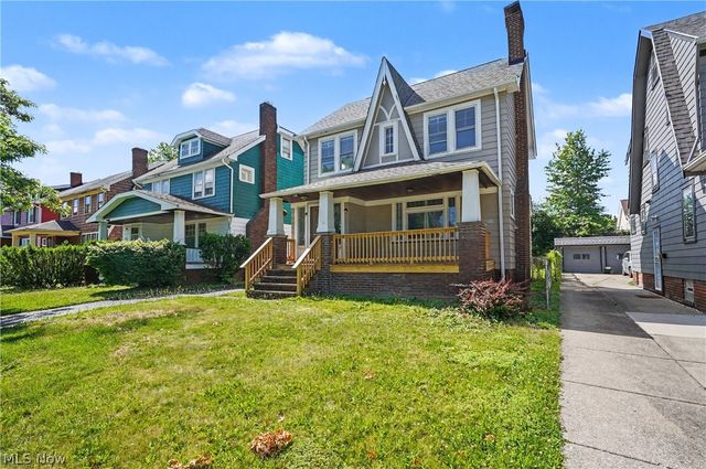 3394 Lownesdale Road, Cleveland Heights, OH 44112