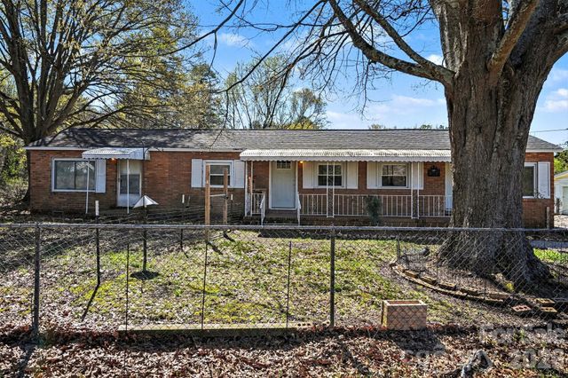 139 Blackburn Drive, Grover, NC 28073