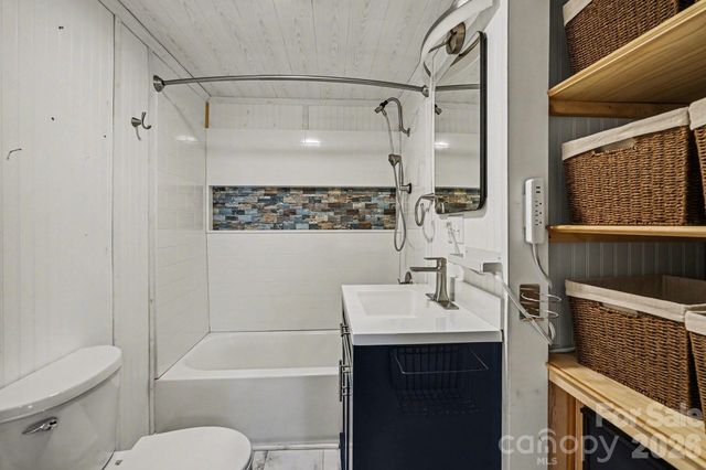 139 Blackburn Drive, Grover, NC 28073