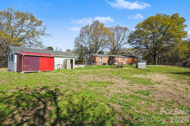 139 Blackburn Drive, Grover, NC 28073