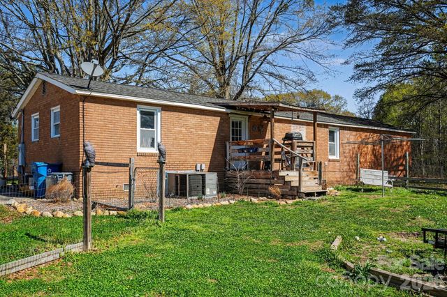 139 Blackburn Drive, Grover, NC 28073