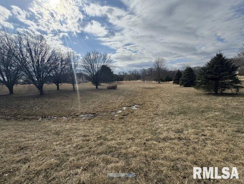 24862 Brookwood Hills Road, Athens, IL 62613