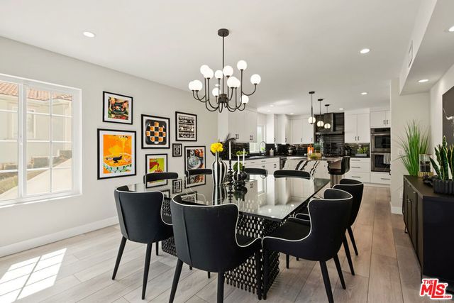 21490 Arcos Drive, Woodland Hills, CA 91364