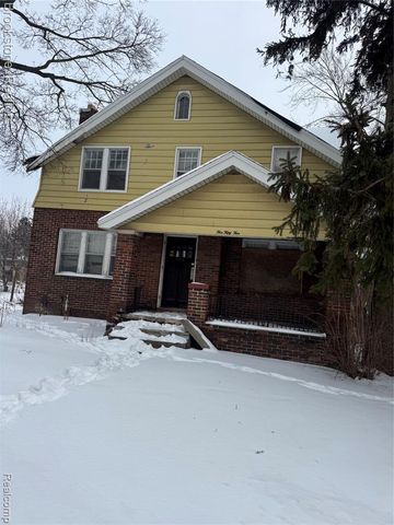 555 W Huron Street, Pontiac, MI 48341