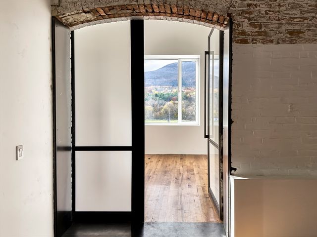 520 State Road 402, North Adams, MA 01247