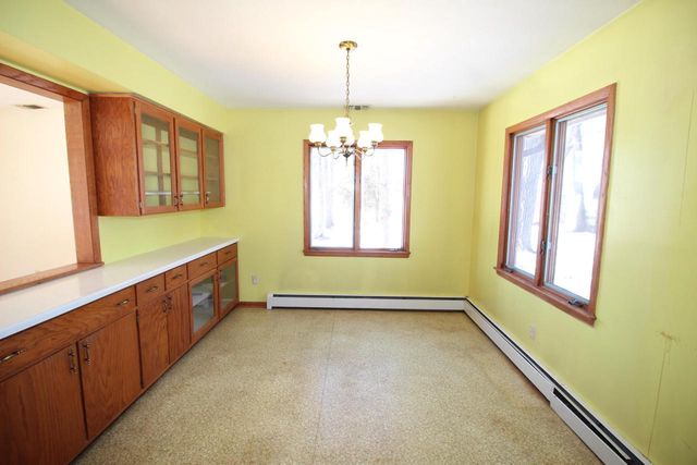 W339S2750 County Road C, Oconomowoc, WI 53066