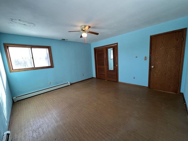 W339S2750 County Road C, Oconomowoc, WI 53066