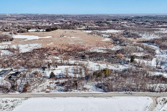 W339S2750 County Road C, Oconomowoc, WI 53066