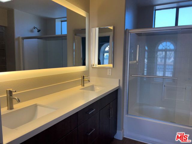 1041 Glendon Avenue 5110, Los Angeles, CA 90024