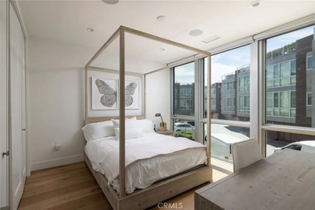 3351 Via Lido, Newport Beach, CA 92663