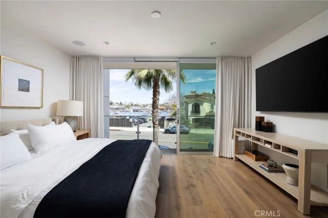 3351 Via Lido, Newport Beach, CA 92663