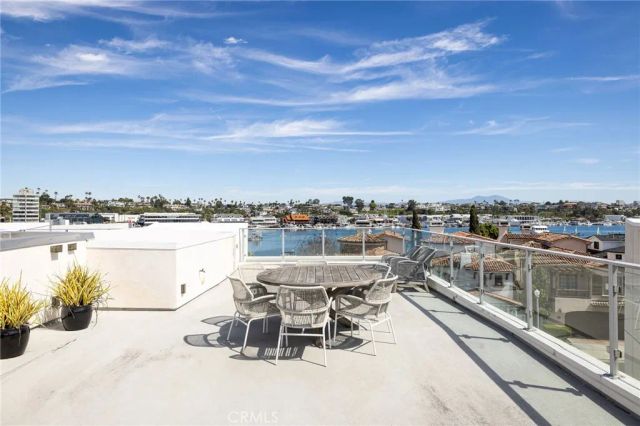 3351 Via Lido, Newport Beach, CA 92663