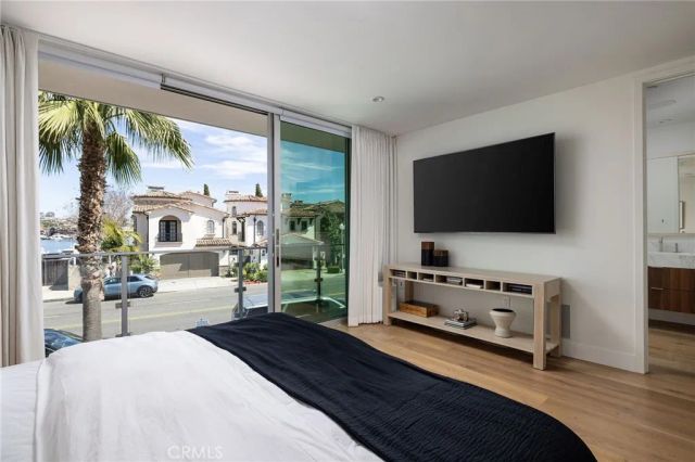 3351 Via Lido, Newport Beach, CA 92663