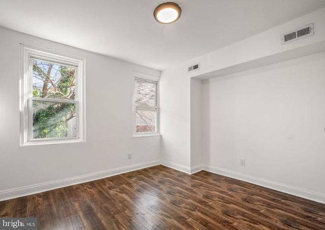 985 N 5TH ST, Philadelphia, PA 19123