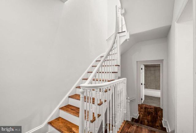 985 N 5TH ST, Philadelphia, PA 19123