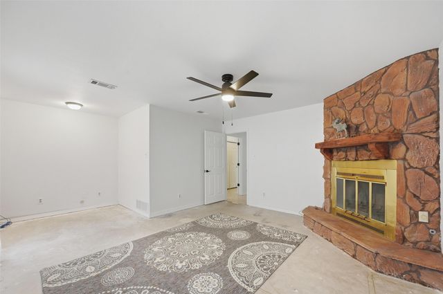 3901 Lynnwood Drive, Rowlett, TX 75088