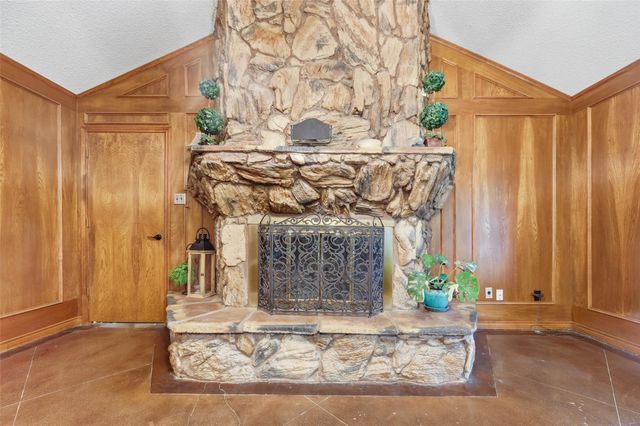 3901 Lynnwood Drive, Rowlett, TX 75088