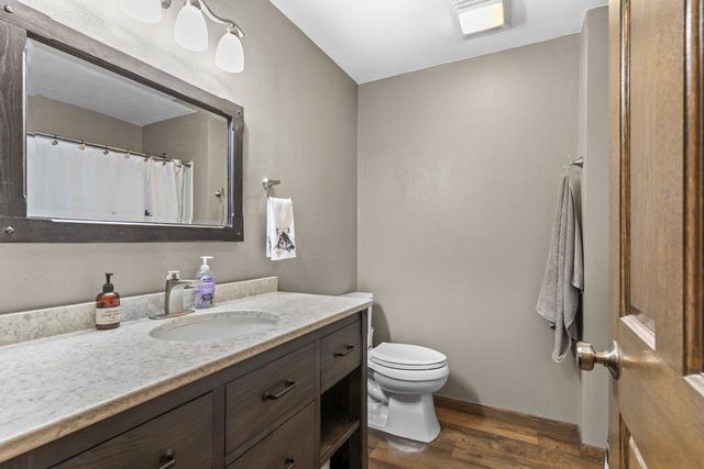 1595 NELSON COURT, Neenah, WI 54956
