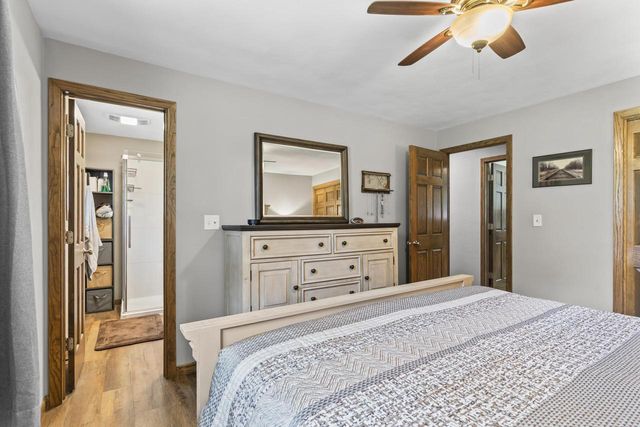1595 NELSON COURT, Neenah, WI 54956