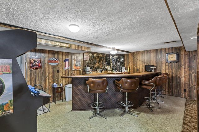 1595 NELSON COURT, Neenah, WI 54956