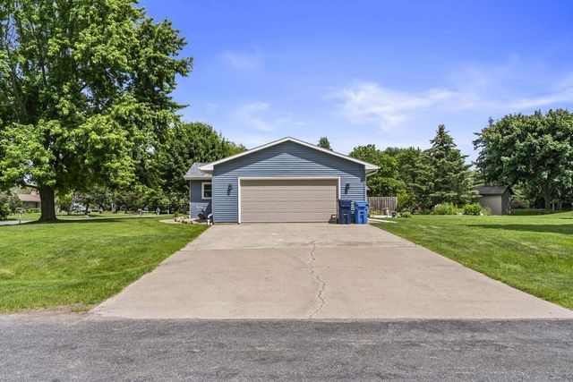 1595 NELSON COURT, Neenah, WI 54956
