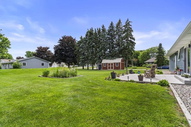 1595 NELSON COURT, Neenah, WI 54956