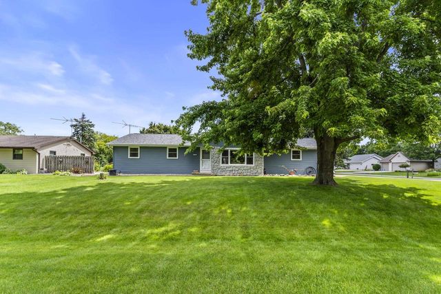 1595 NELSON COURT, Neenah, WI 54956