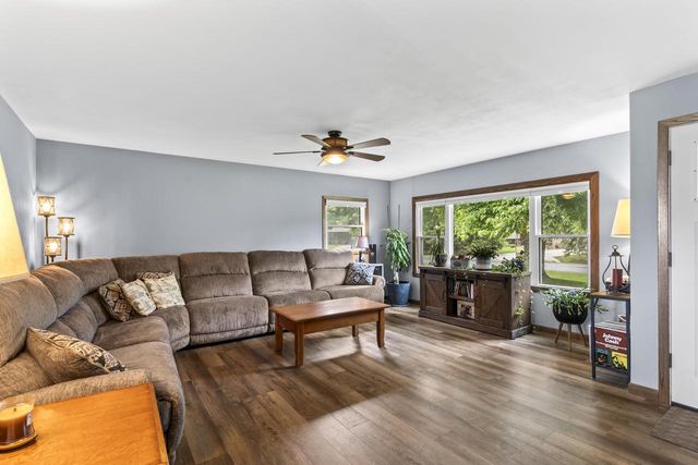 1595 NELSON COURT, Neenah, WI 54956