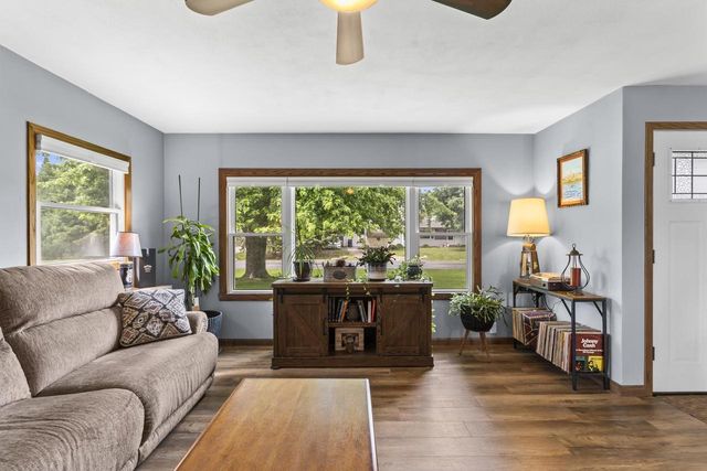 1595 NELSON COURT, Neenah, WI 54956
