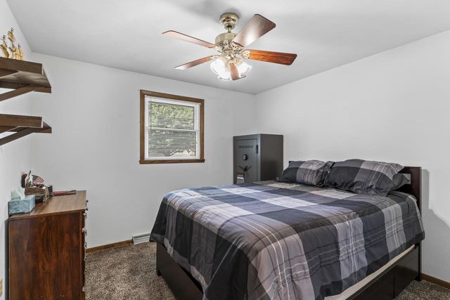 1595 NELSON COURT, Neenah, WI 54956