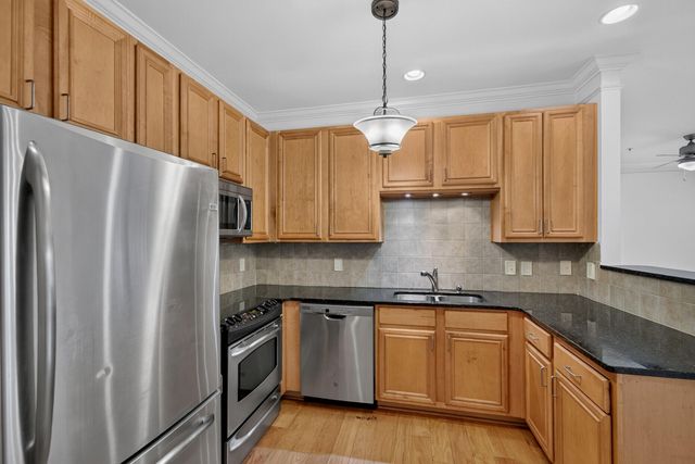 2244 Ashley Crossing Drive 521, Charleston, SC 29414