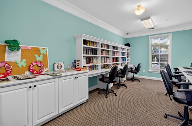 2244 Ashley Crossing Drive 521, Charleston, SC 29414