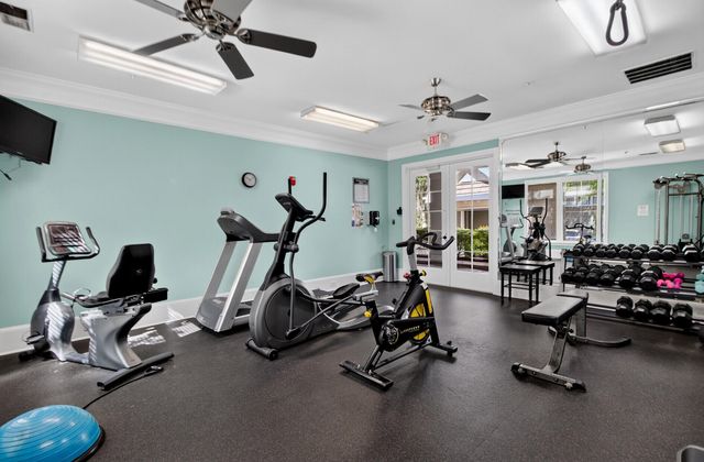 2244 Ashley Crossing Drive 521, Charleston, SC 29414