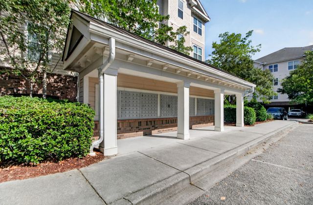 2244 Ashley Crossing Drive 521, Charleston, SC 29414