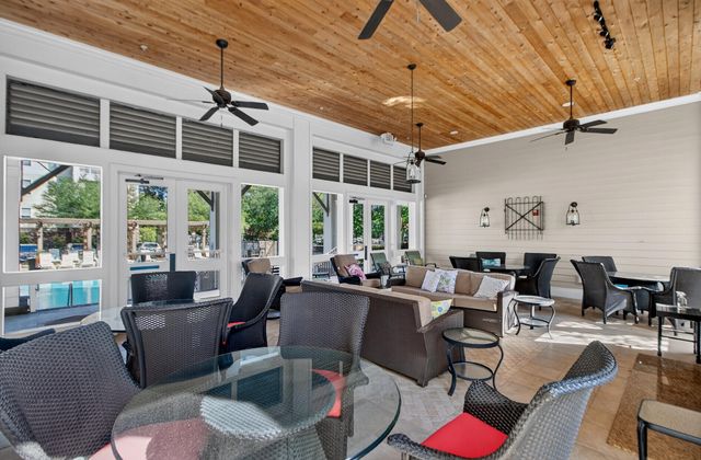 2244 Ashley Crossing Drive 521, Charleston, SC 29414