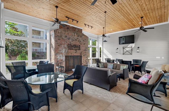 2244 Ashley Crossing Drive 521, Charleston, SC 29414