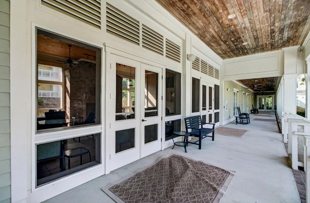 2244 Ashley Crossing Drive 521, Charleston, SC 29414
