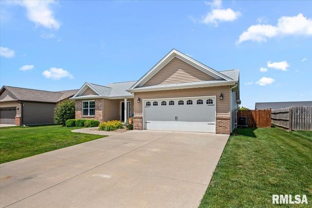 1815 PRAIRIE VISTA Drive, Chatham, IL 62629