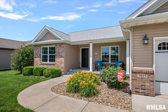 1815 PRAIRIE VISTA Drive, Chatham, IL 62629